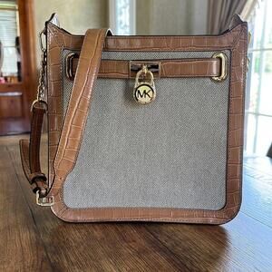 Michael Kors | Hamilton Tan Leather Canvas Shoulder Bag | 0759